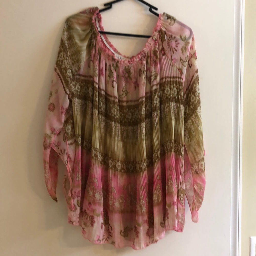 Plus size ladies top